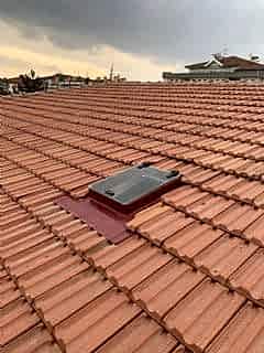 Büyük Boy Kiremit Çatı Çıkış Kapağı Sade